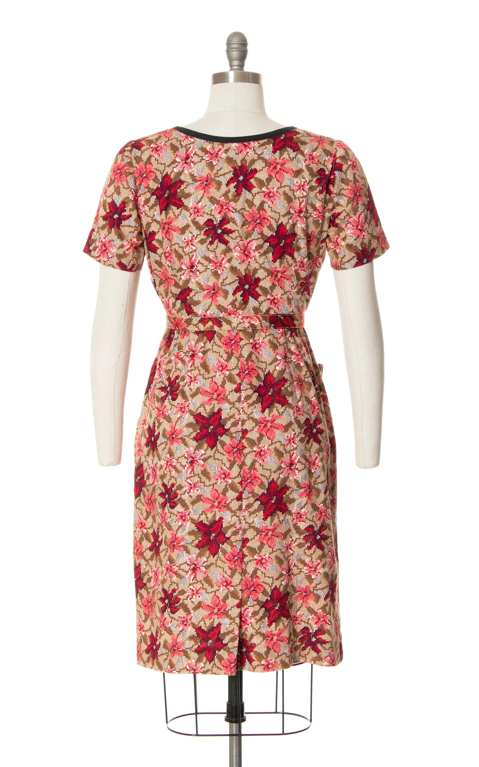1950s Floral Cross Stitch Cotton Shirtwaist Dress | medium