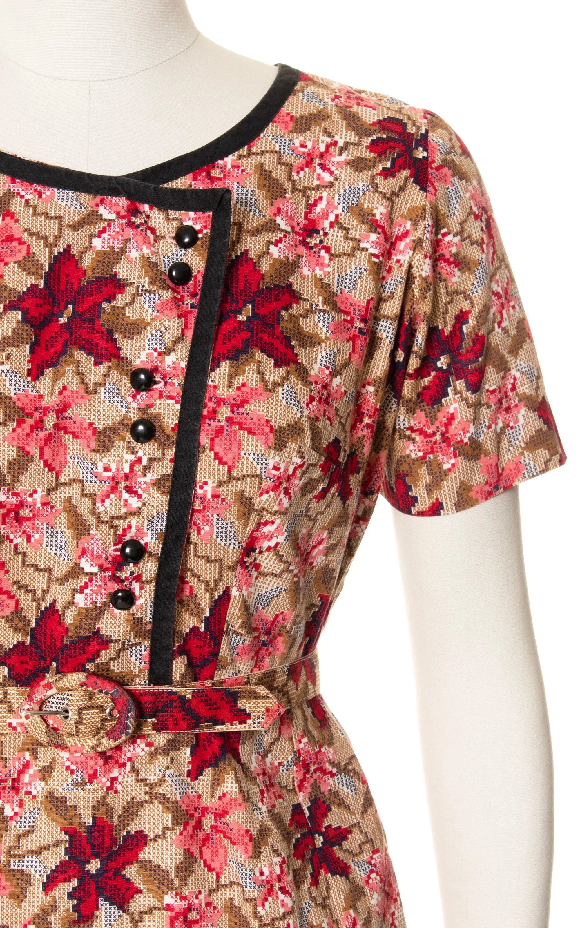1950s Floral Cross Stitch Cotton Shirtwaist Dress | medium