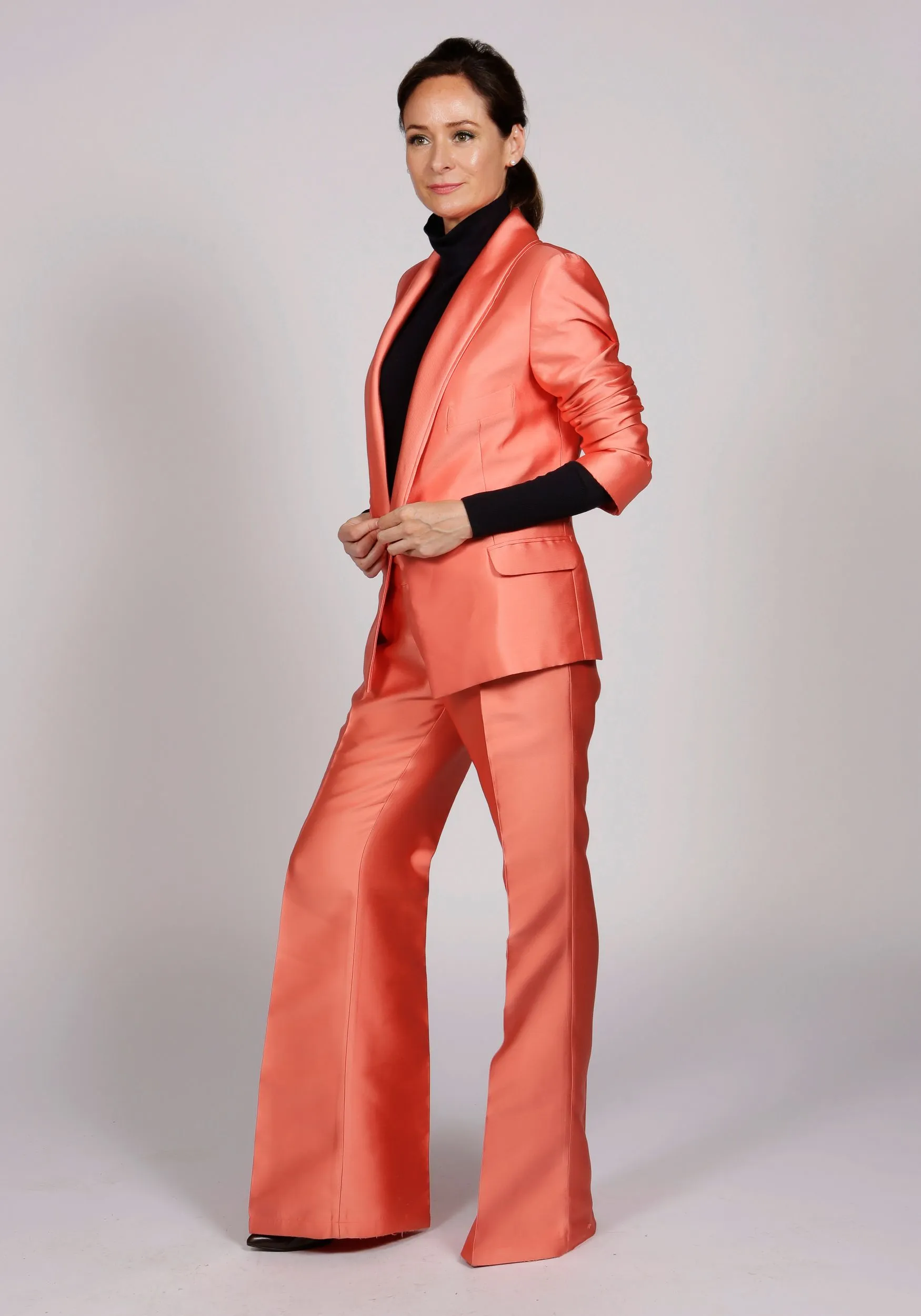 DAHLIA SUIT