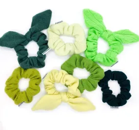 SURPRISE GREEN SCRUNCHIE